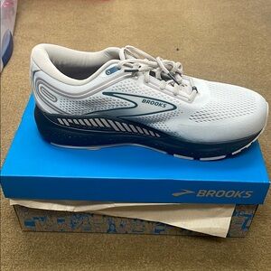 Brooks White and Blue Running Shoes